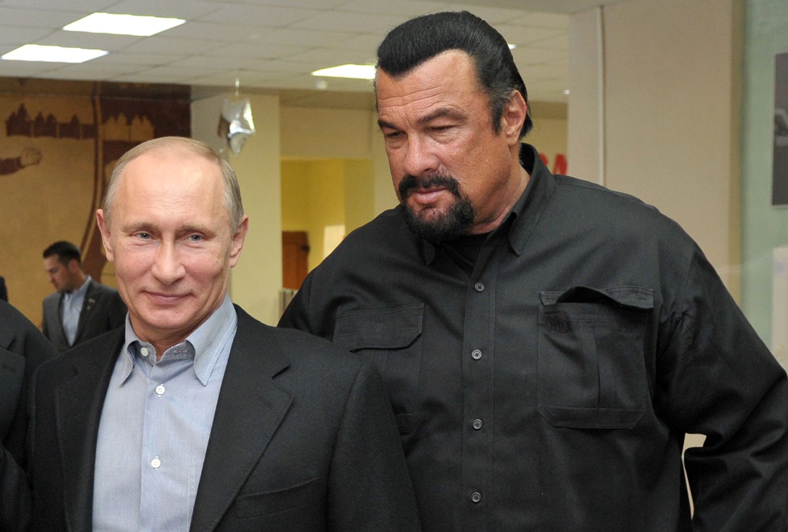 Vene president Vladimir Putin ja filmistaar Steven Seagal 2013. aastal uues Moskva spordikompleksis.