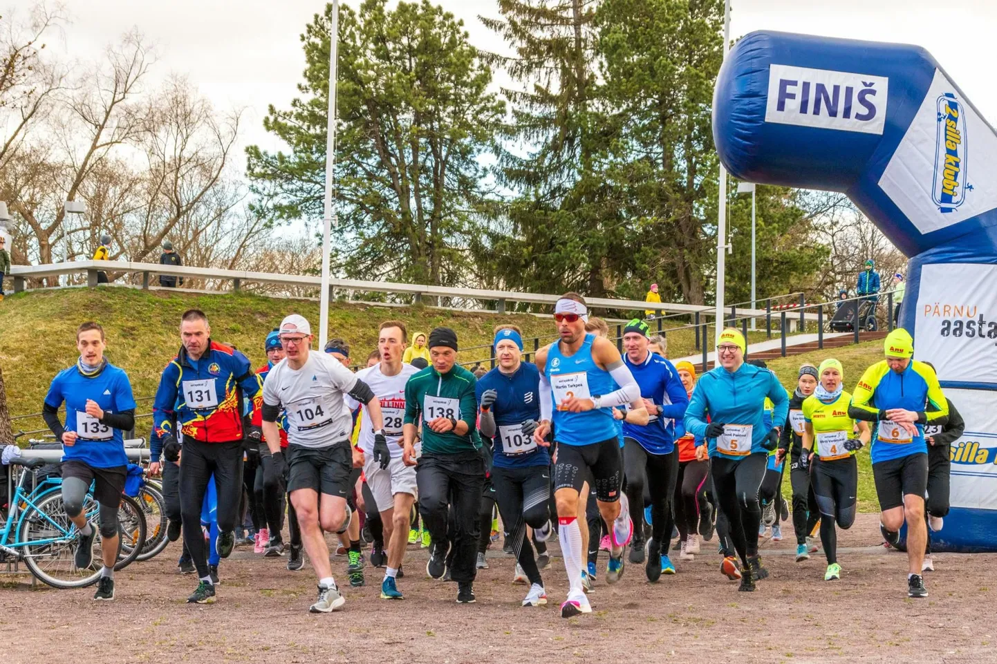 Pärnu aastajooksude sarja kolm esimest mõõduvõttu toimuvad Vallikäärus.