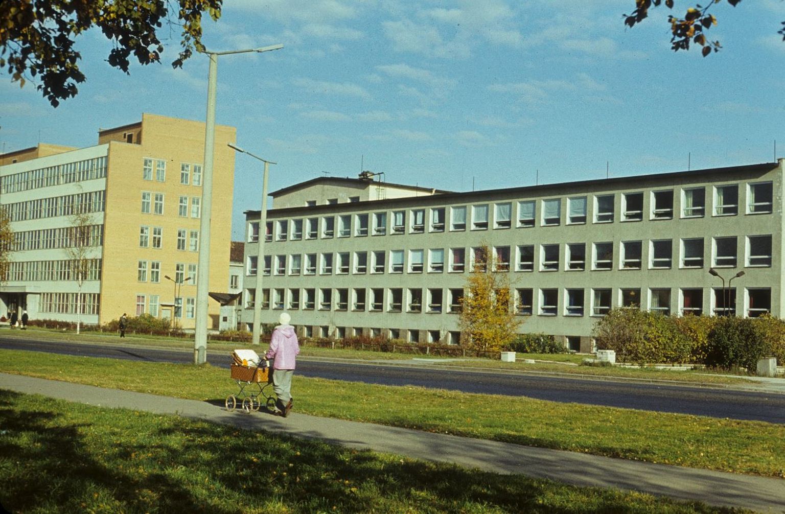 Koolimaja Sõle tänava poolt, 1980ndad.