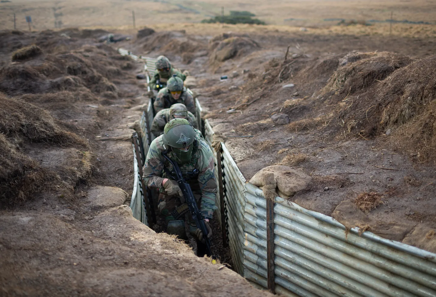 Ukraina sõdurid Suurbritannia sõjaväebaasis väljaõppel. Foto on illustratiivne.