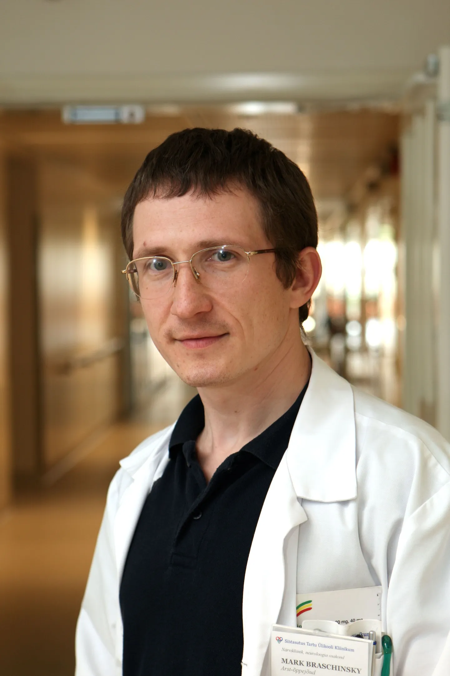 Taru Ülikooli kliinikumi närvikliiniku neuroloog ja Eesti Peavalu Seltsi president dr Mark Braschinsky.
