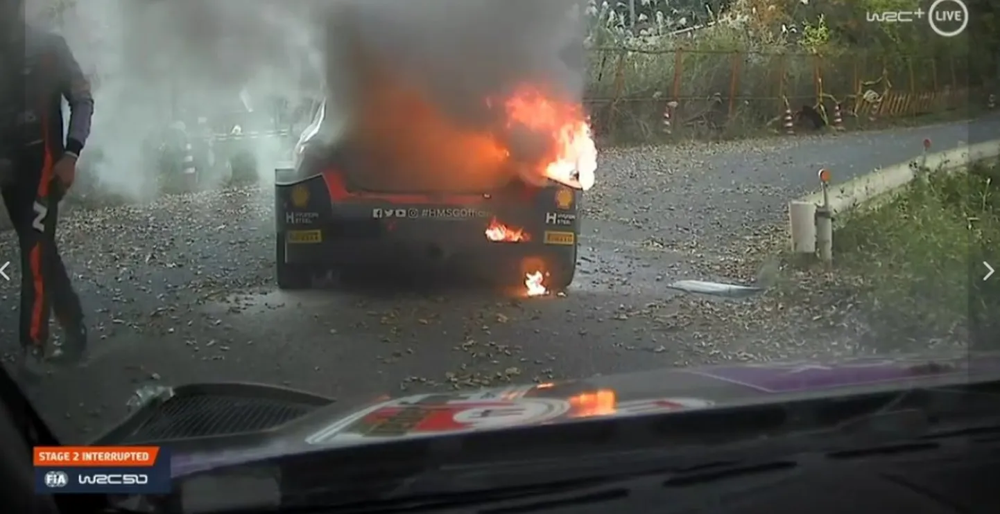 Dani Sordo masin leekides.
