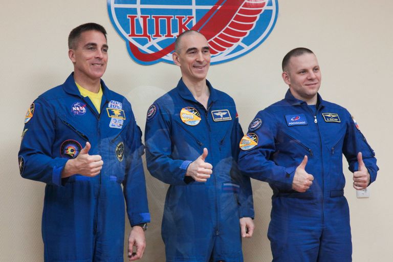 ISSi 63. missiooni liikmed vasakult paremale: NASA astronaut Chris Cassidy ning Vene kosmosnaudid Anatoli Ivanišin ja Ivan Vagner
