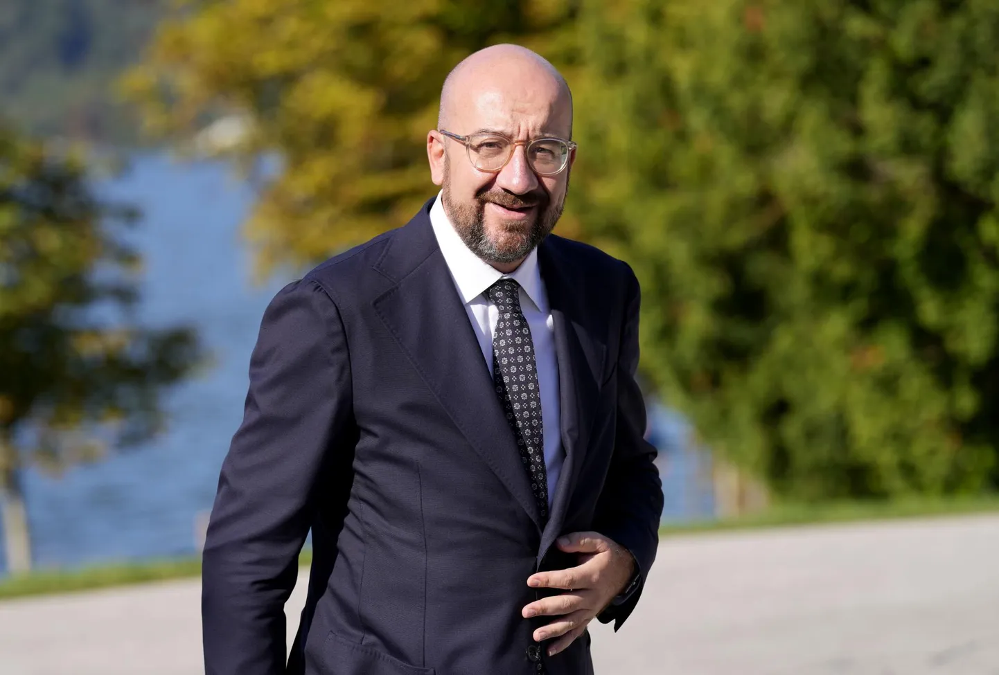 «Me läksime Afganistani koos USA liitlastega,» kirjutab Ülemkogu juht Charles Michel. «Ja lahkume koos nendega. Kuid uue olukorra mõju Ühendriikidele ja Euroopale on väga erinev.»