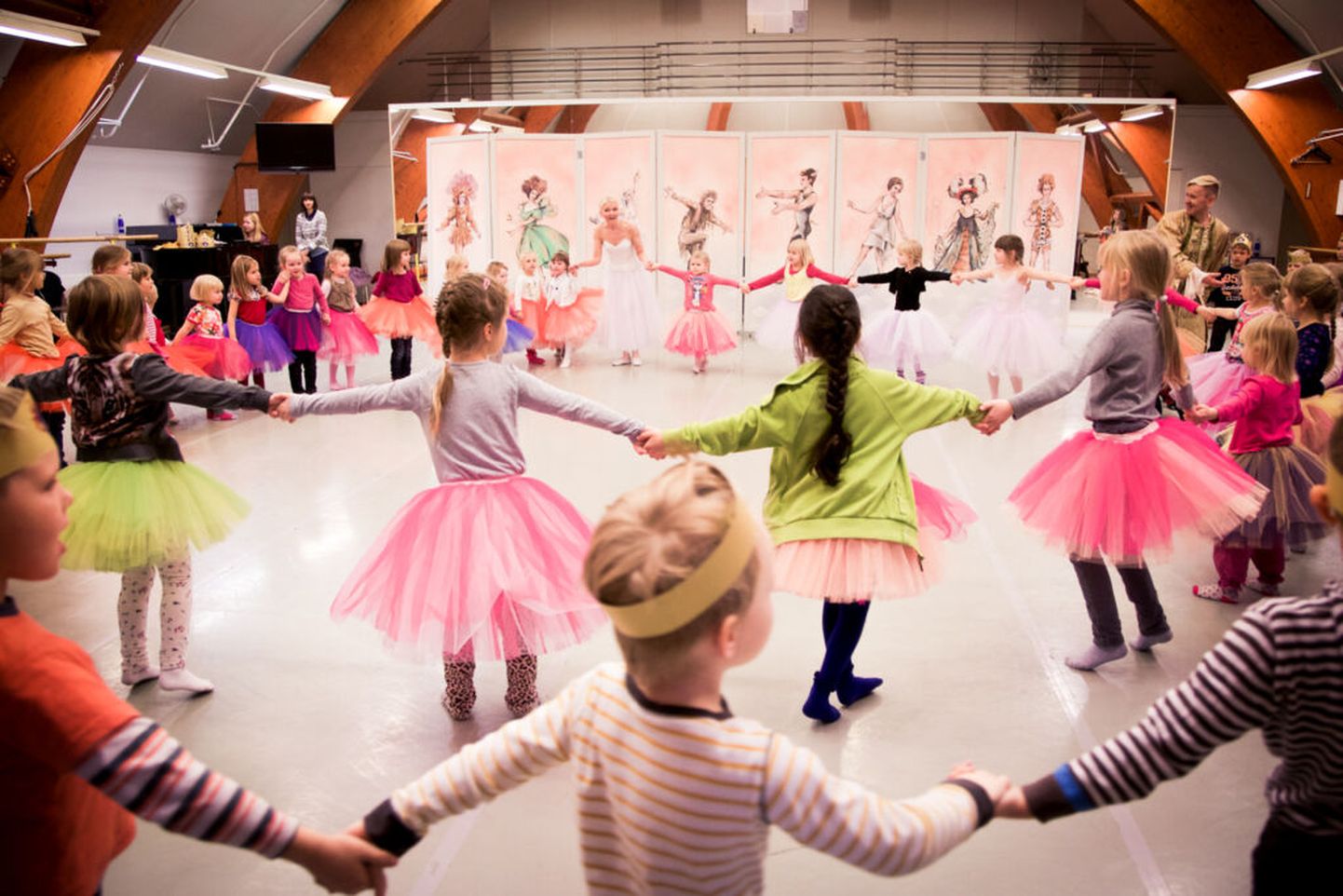 "Balletilugu" pakub lastele nii tantsulusti kui ka vaatamisrõõmu.