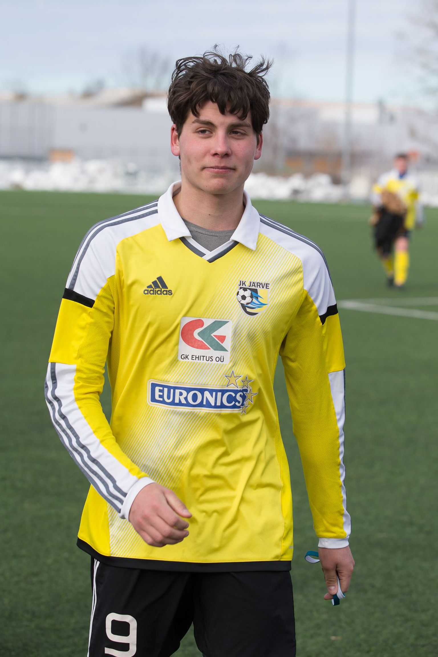 В первой игре сезона героем ФК "Ярве" был Райво Саар, который забил два гола, а также заработал для своей команды пенальти.