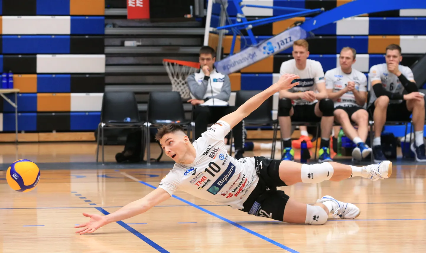 Tartu värske sidemängija Aleksander Eerma Bigbanki värvides 2021. aasta detsembris.