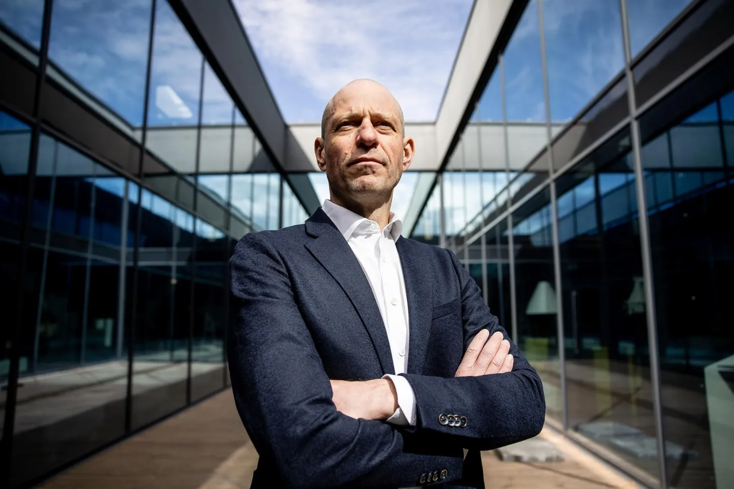 Endine poliitik, praegu investor Taavi Veskimägi tahab, et riik võtaks jalad kõhu alt välja.