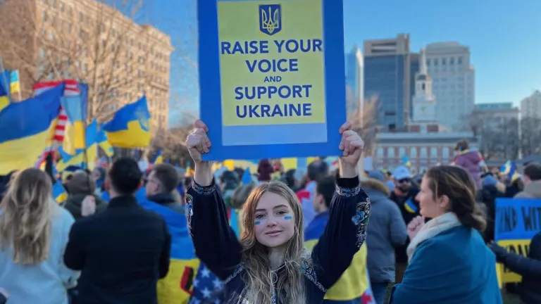 Ольга принимала участие в акции в поддержку Украины.