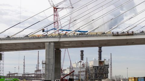 "Neļaušu atklāt šo tiltu!" Tramps draud bloķēt jaunā ASV un Kanādas tilta atklāšanu