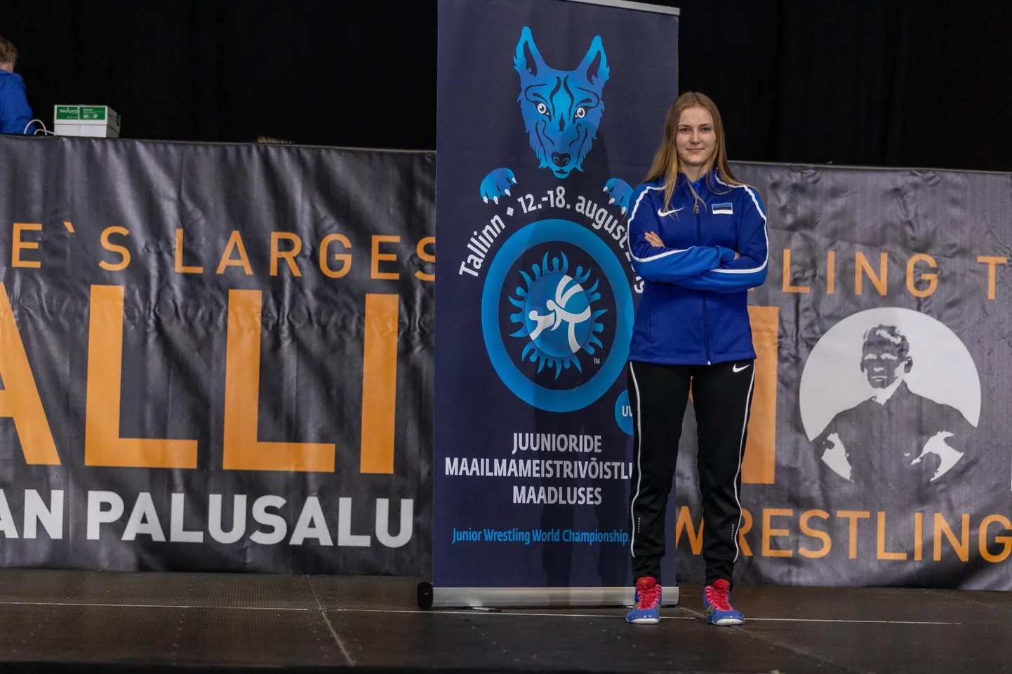 Euroopa suurimal maadlusvõistlusel „Tallinn Open 2019” esikoha võitnud maadlusklubi Leo esindaja Tiia Triin Tomson nimetati Eesti maadlusjuunioride koondisse ja ta asub riigi au kaitsma 12.–18. augustini Tallinnas korraldataval MMil.