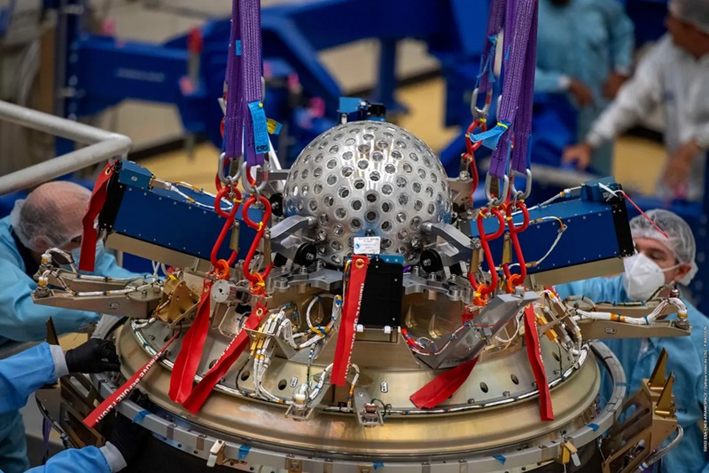 LARES-2 satelliit.