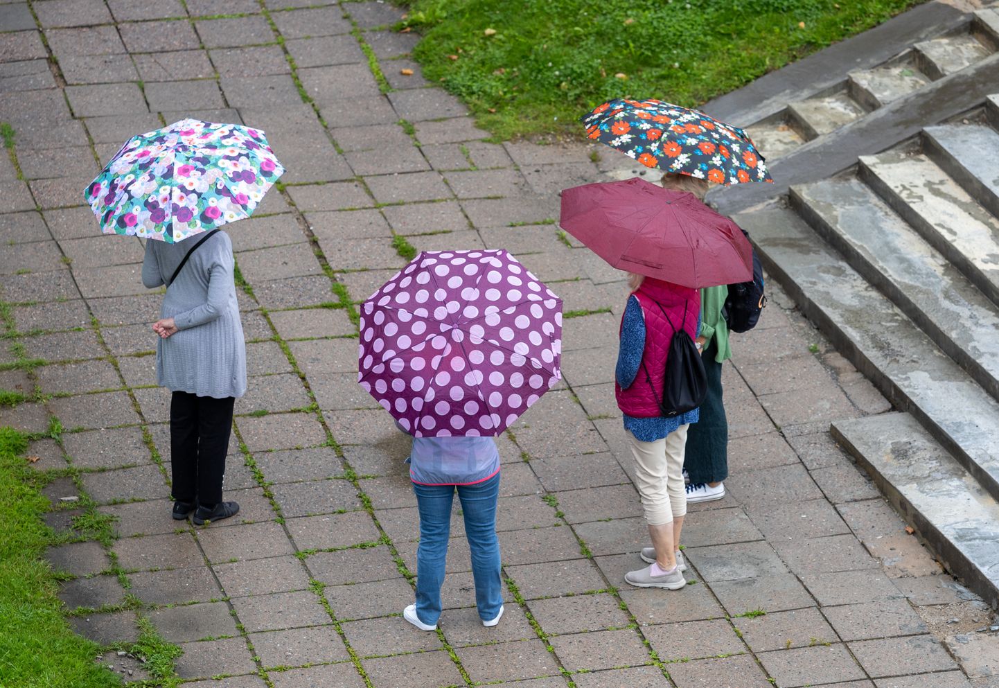 Sajuilmade tõttu leiavad vihmavarjud järjest rohkem kasutust.