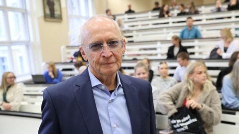 REPORTAAŽ ⟩ Vahur Kersna andis noortele relva tiktokkerite ja juutuuberite vastu võitlemiseks