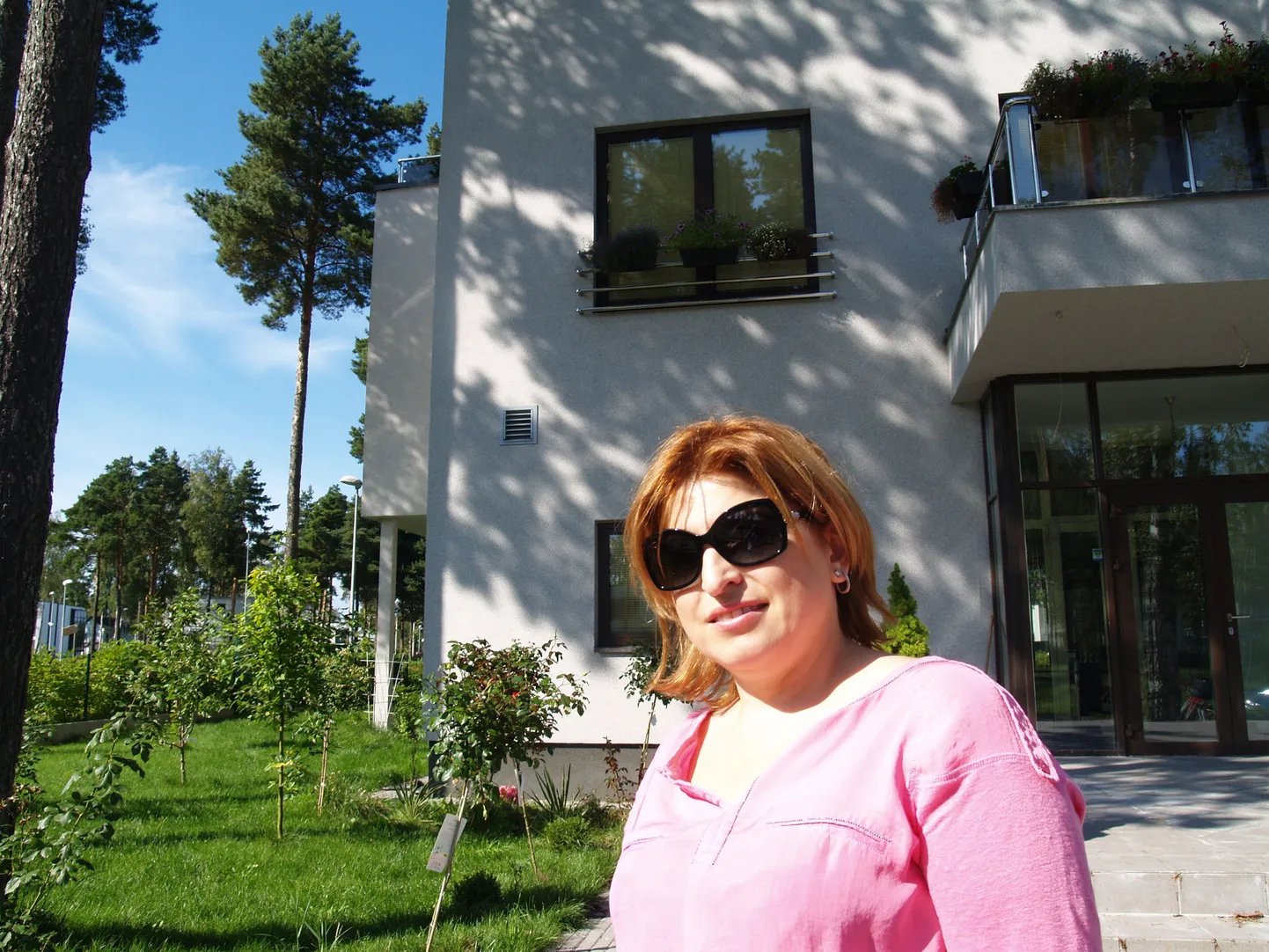 Татьяна Лоренц и ее дом, который, по словам хозяйки, предлагал снести Таави Рейгам.