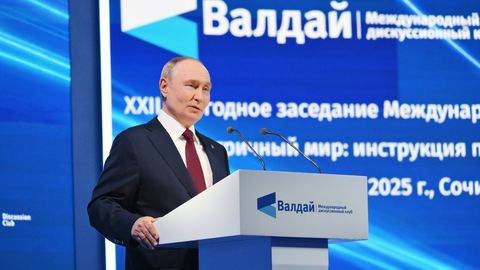 Droonioht sundis Putinit kolima Valdai klubi kohtumise Moskvasse