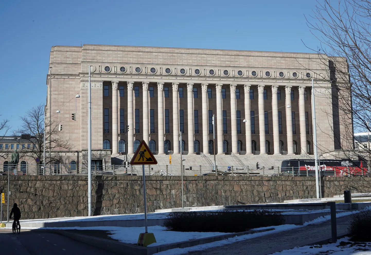 Vaade parlamendihoonele Halsingis.