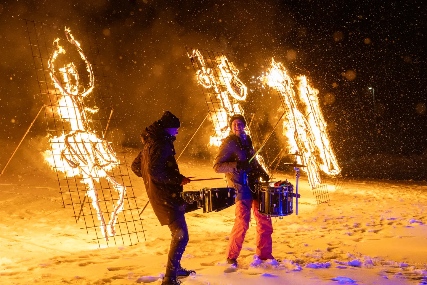 GALERII Jõuluaeg sai nüüd päriselt läbi. Ilutulestiku saatel süttisid ...
