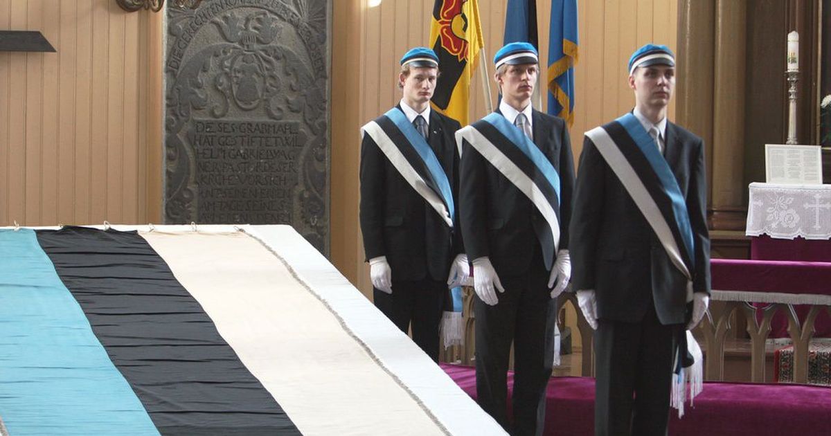 Põltsamaa kutsub moodustama maailma suurimat sinimustvalget