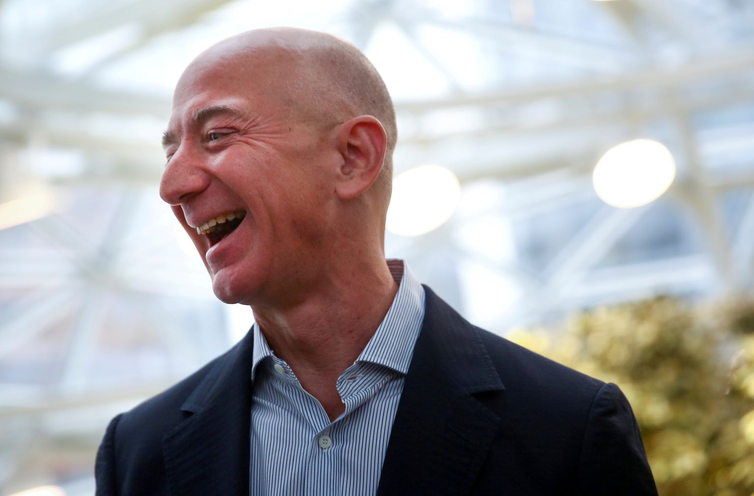 Jeff Bezos müüs hulga aktsiaid