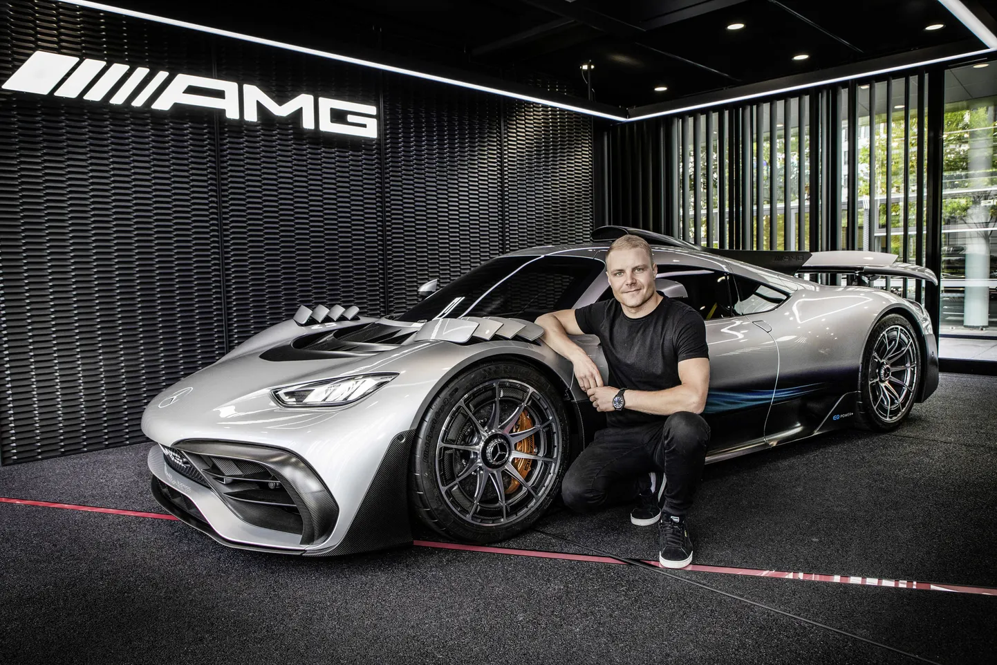 Mercedes-AMG Petronas Motorsport Formula 1 komandas pilots Valteri Botass un Mercedes-AMG One