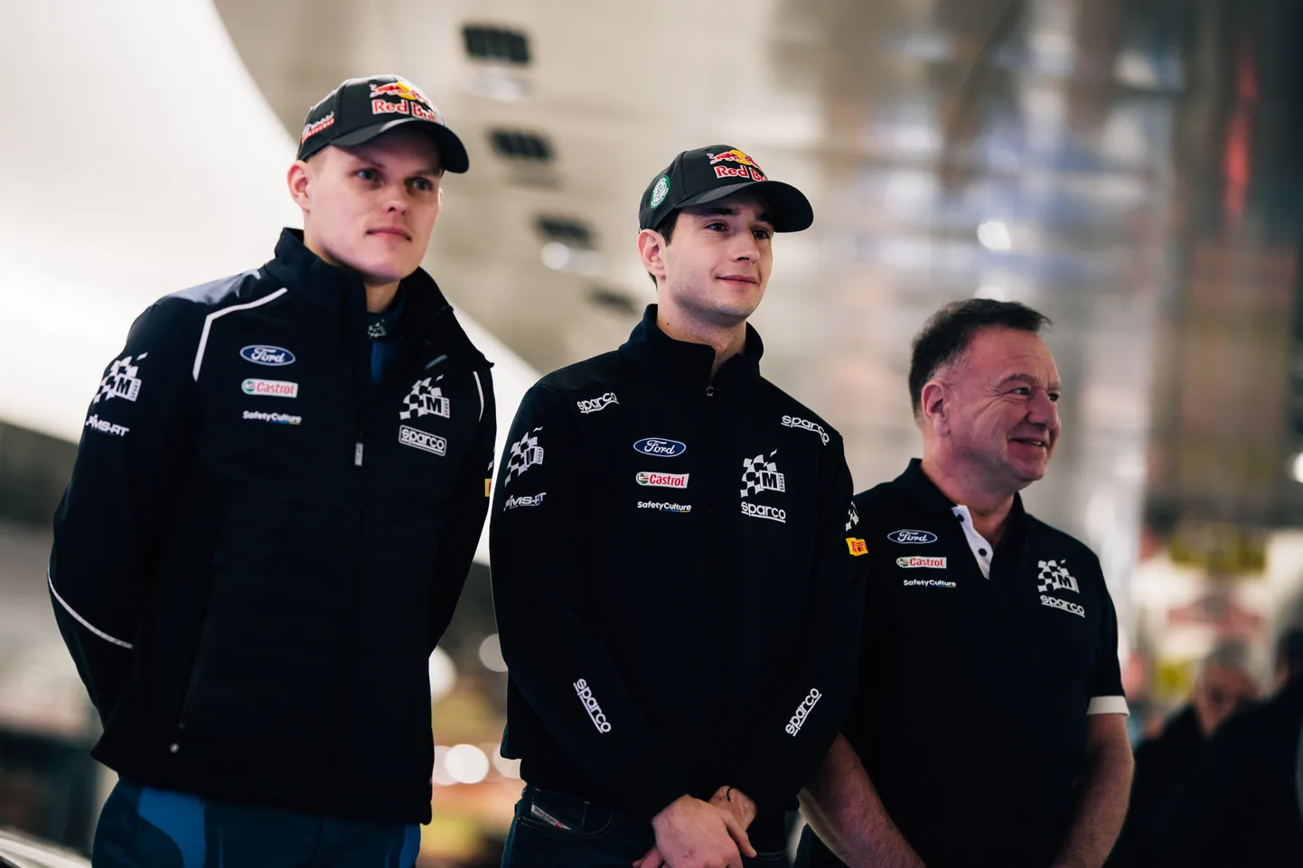 Pierre-Louis Loubet (keskel) ja Ott Tänak (vasakul).