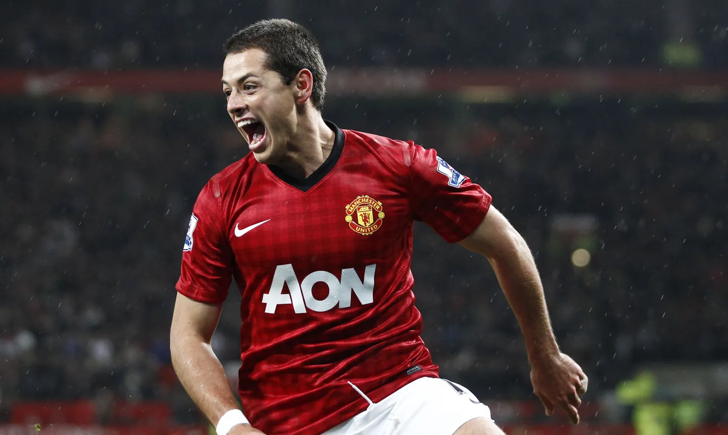 Javier Hernandez väravat tähistamas.