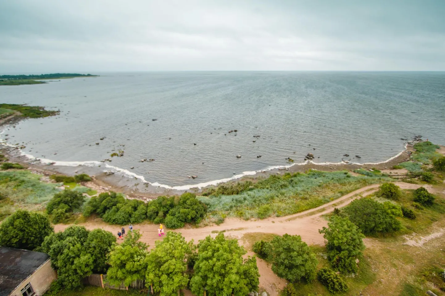 Kihnu saare ja kihnlastega teevad sel nädalavahetusel tutvust hõimurahvad, kelle keelt, kultuuri, käsitööd tutvustab veerandsada marit, udmurti, mokšat.