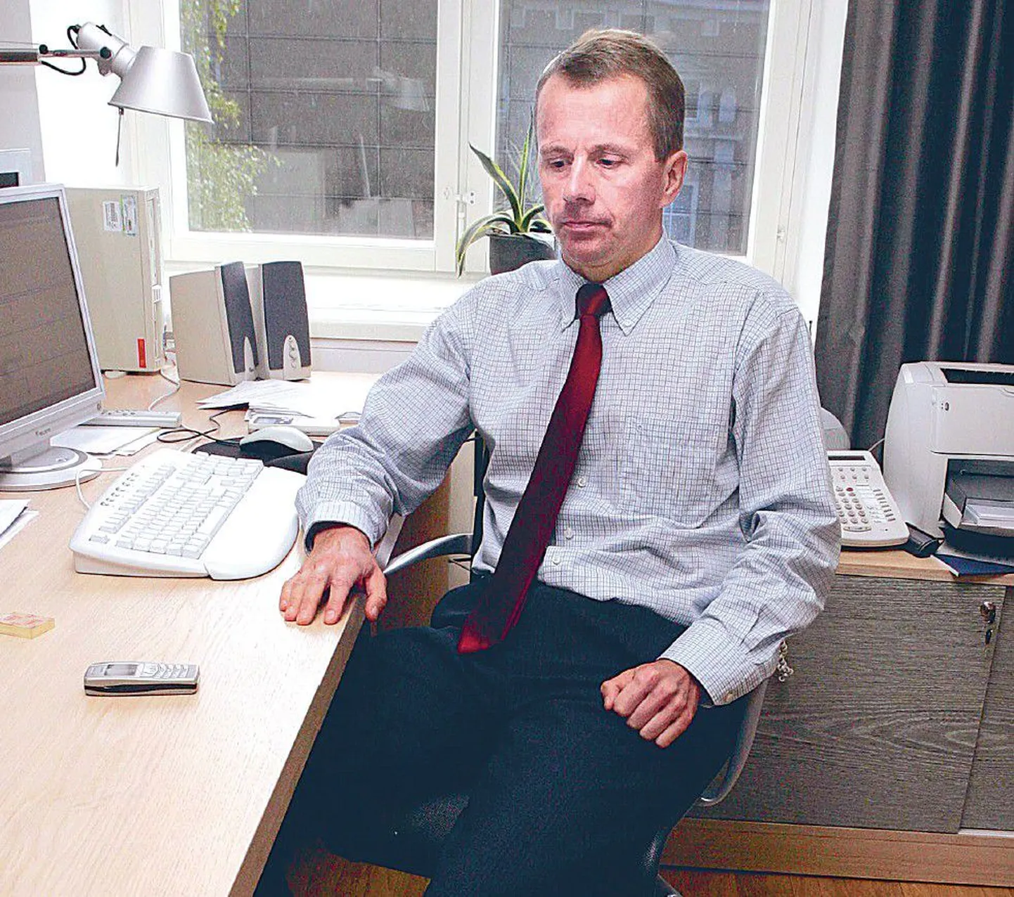 Jürgen Ligi blogis välja öeldud ideesse lahutada kultuurile antav raha pahedest saadavatest aktsiisimaksudest suhtuvad nii erakonnakaaslased kui teised koalitsioonipoliitikud esialgu ettevaatlikult ega torma seda mitmete küsitavuste tõttu heaks kiitma.