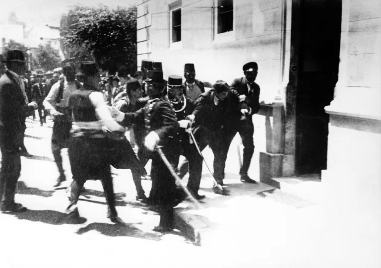 Franz Ferdinandi tapmiskatsega seotud isiku kinnivõtmine