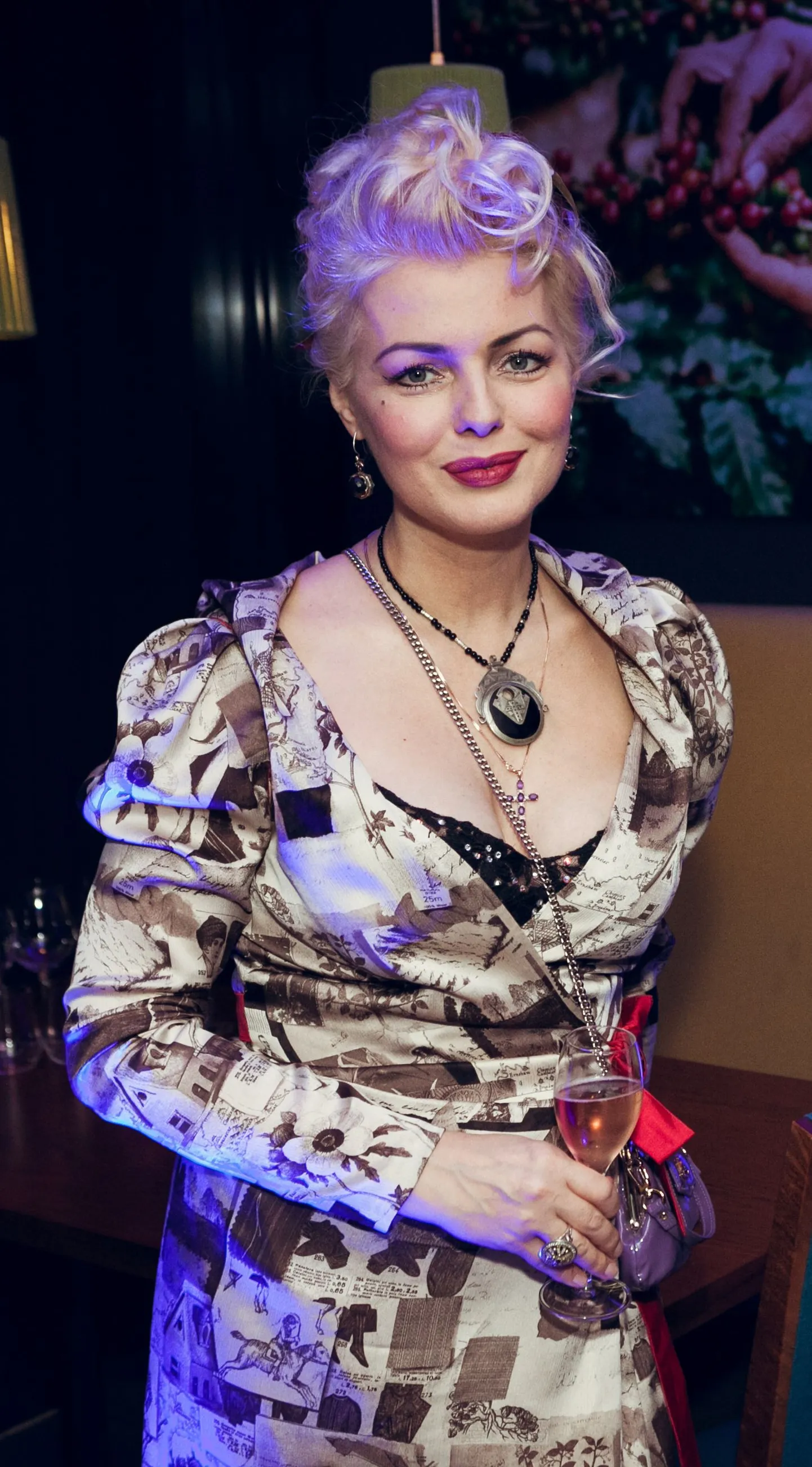 Beatrice – siinse stiilikaardi põnevaim romantik särab Embassy of Fashioni ja Colonna Kinnivara eelpeol.
