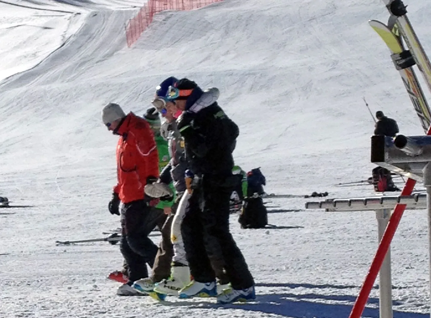 Lindsay Vonn kukkus ja vigastas taas põlvesidemeid.