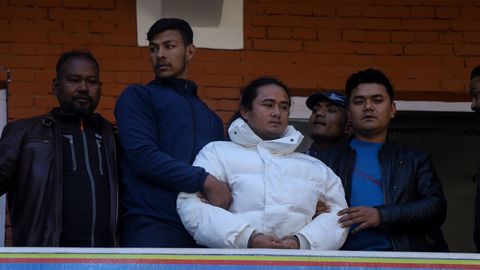 Nepalis vahistati alaealist seksuaalselt ära kasutanud poiss-Buddha