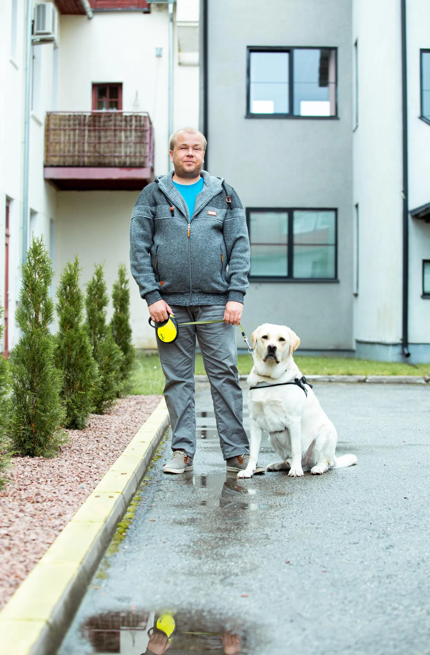Silver Pulk on pime olnud 15 aastat. Nägemise kaotas ta suhkruhaiguse tüsistusena.