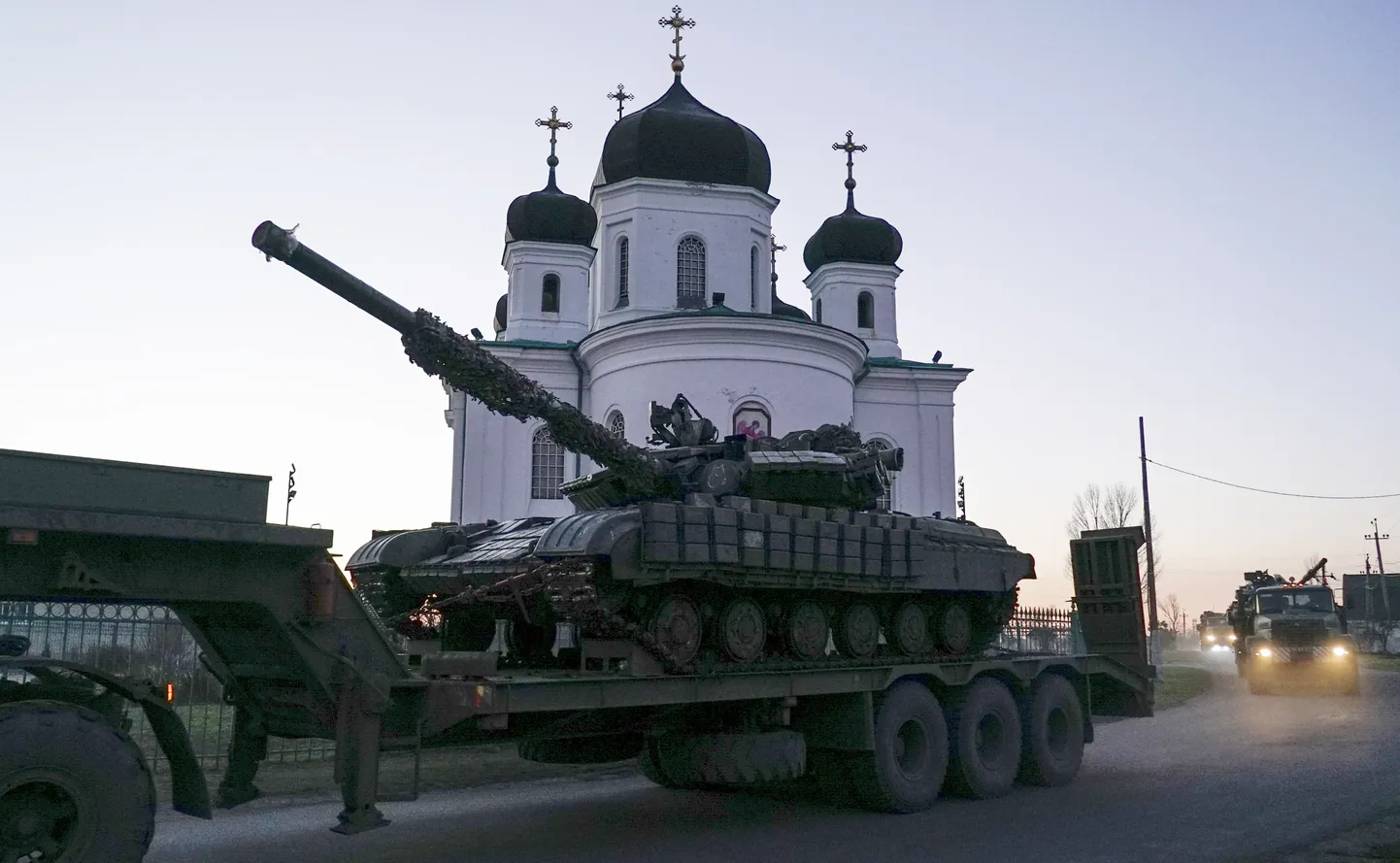 Ukraina tank Donetski oblastis Urzufi linnas.