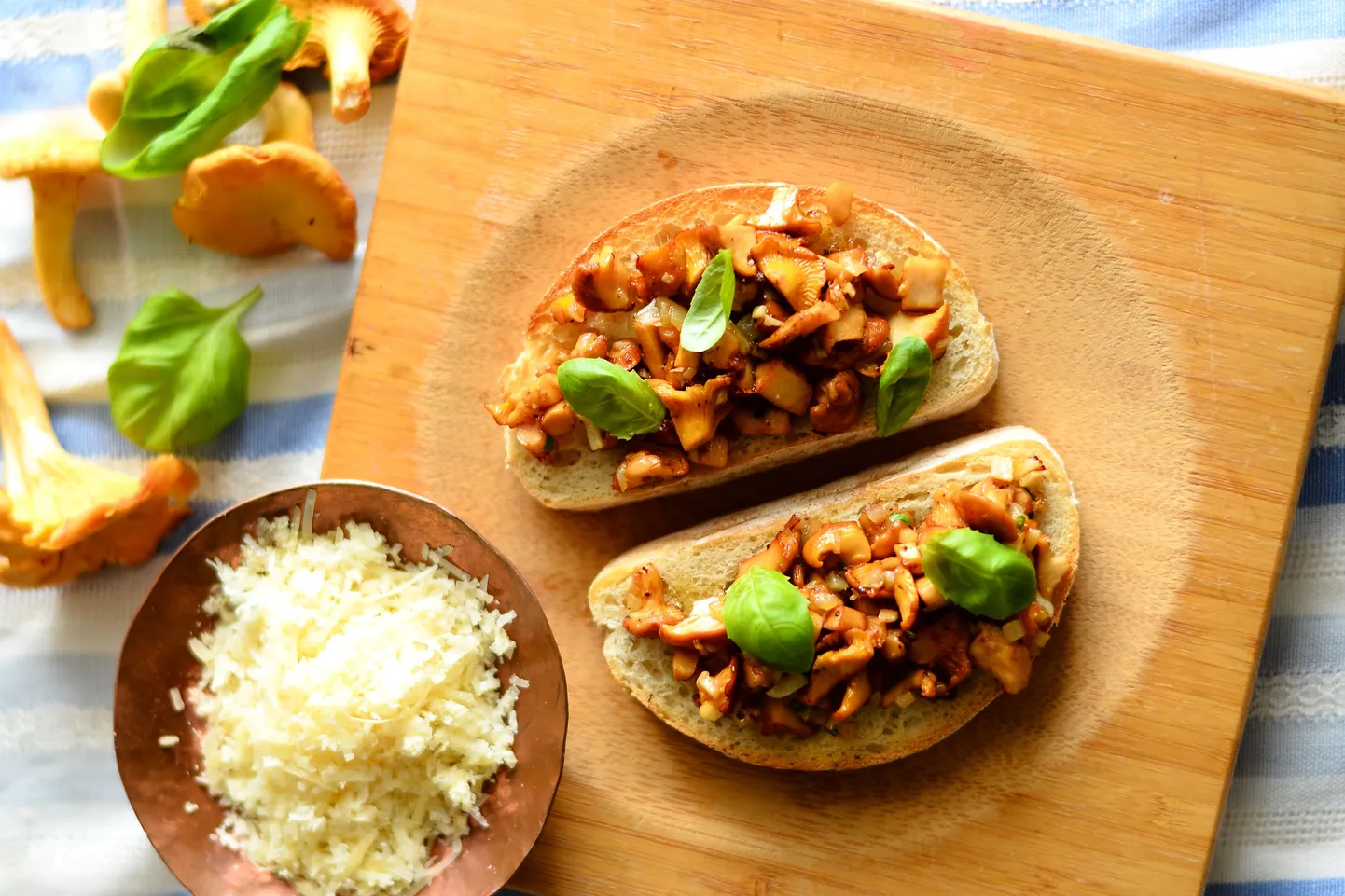Kukeseene bruschetta.