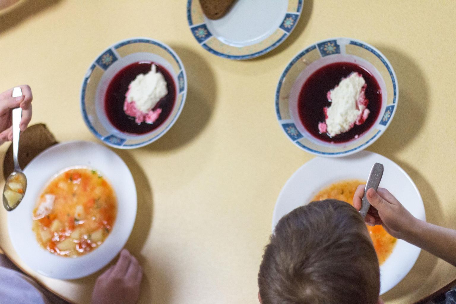 Valga lasteaiad ei jää toitlustaja vahetusest hoolimata söögita.
Foto on illustreeriv.