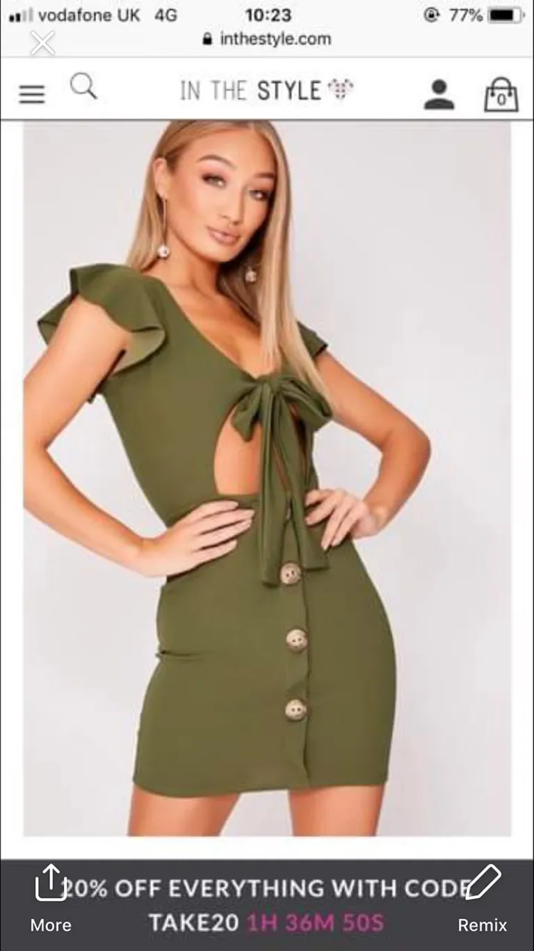 Selline nägi kleit välja internetipoe modelli seljas.
