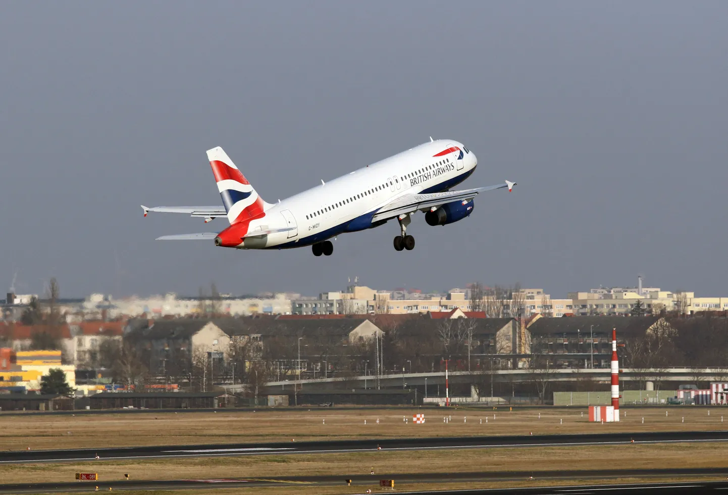 Самолет British Airways.