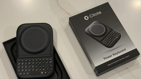 Clicks Technology Launches Power Keyboard for Smartphones, Reviving Physical Typing Experience