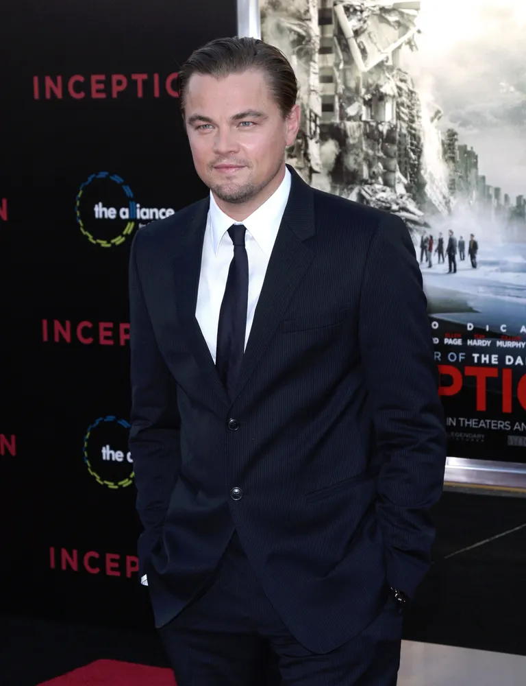 Leonardo di Kaprio filmas "Pirmsākums" (Inception) pirmizrādē "Grauman's" ķīniešu teātrī Losandželosā. 2010. gada jūlijs.