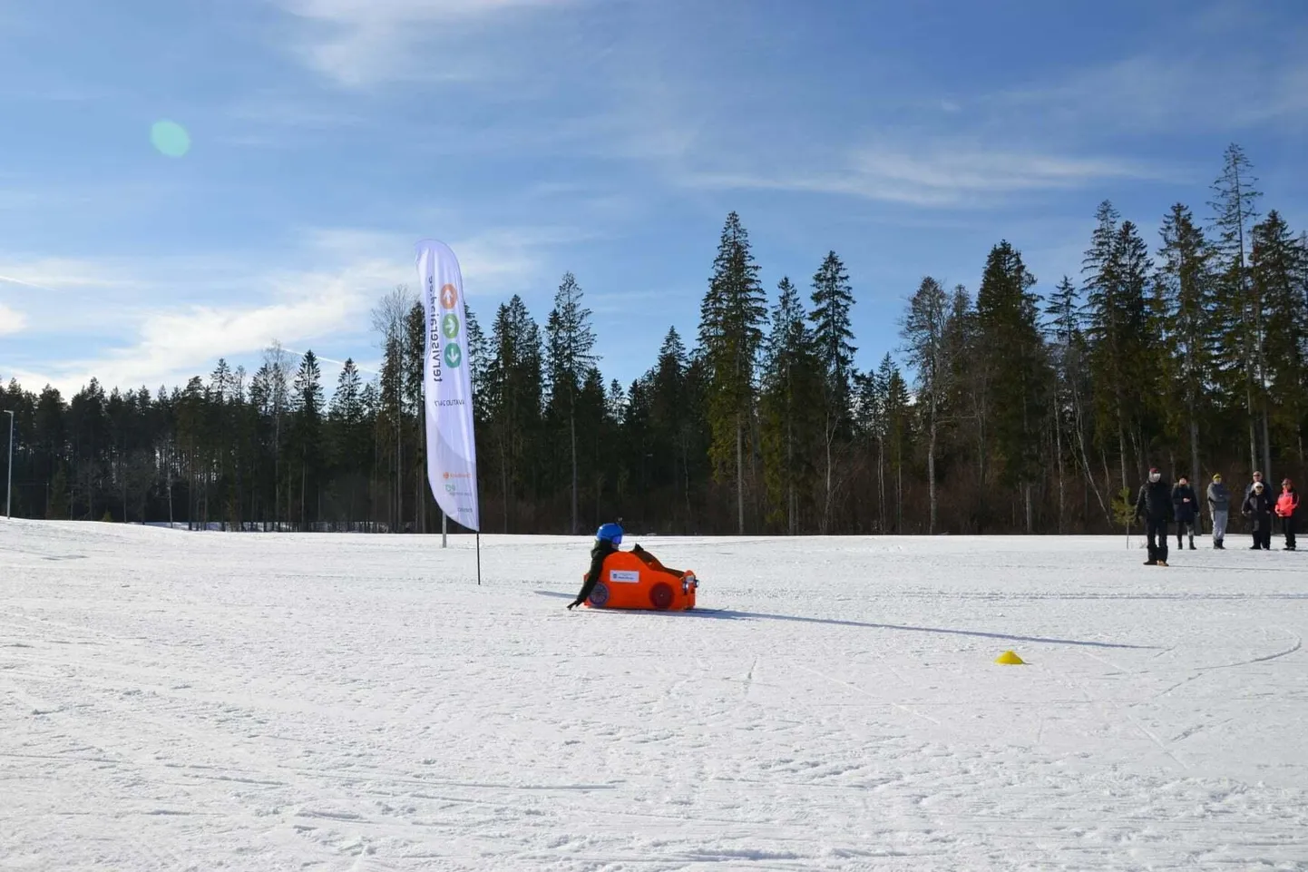 Laupäevaks planeeritud kelguvõistlus jääb kehvade lumeolude tõttu ära.