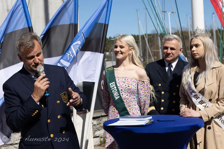 Klubiülem Ain Roosma ja projekti "Eesti Missid 101" projektijuht tutvustavad suveplaane