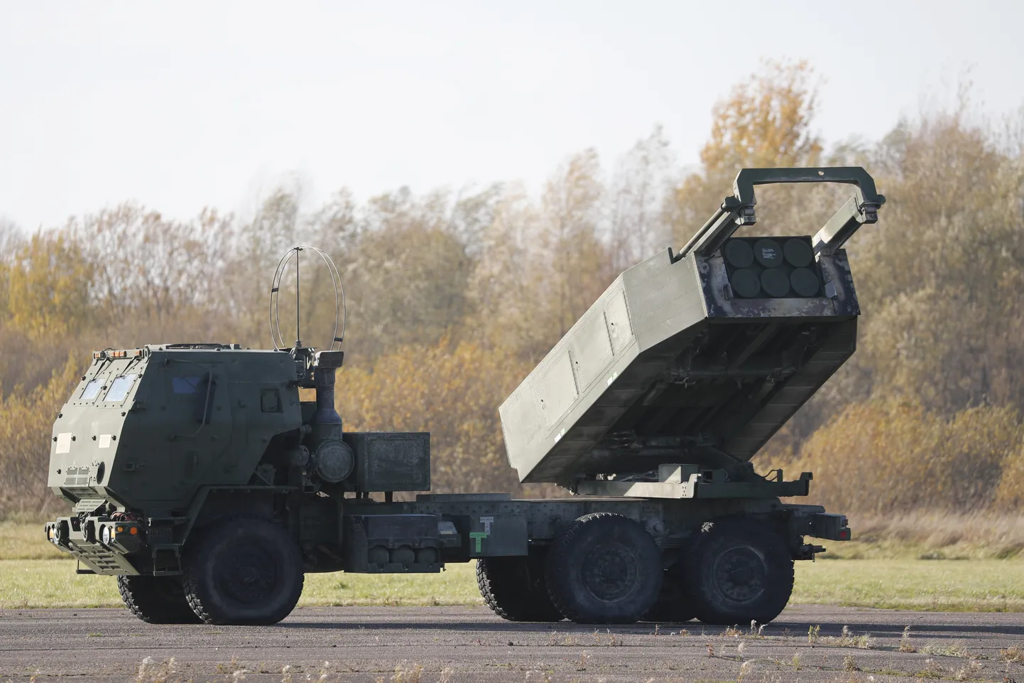 Augstas mobilitātes raķešu sistēmas HIMARS.