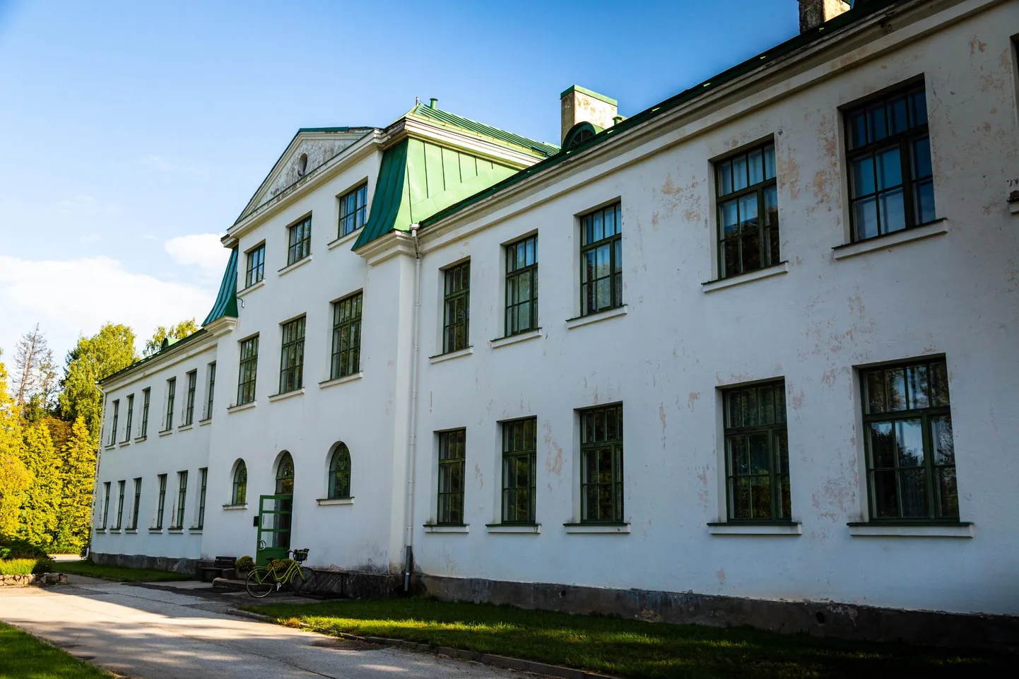 Tõrva näitestuudio käib koos Tõrva kultuurimajas. Eelmise aasta lõpp oli vaikne, aga alanud aastal loodetakse liikmeid juurde saada.