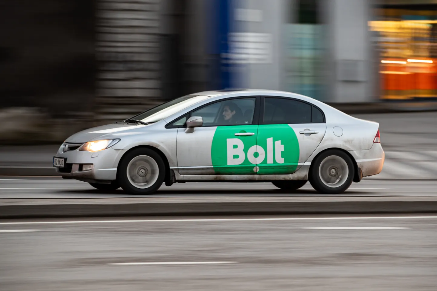 Bolti auto.