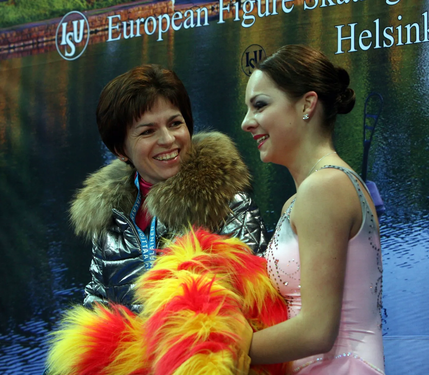 Eesti lootus Tallinnas on Jelena Glebova, mullu Helsingis peetud EMi 12. Pildil on meie parim uisutaja treener Anna Levandiga. 
lt/Foto:LIIS TREIMANN