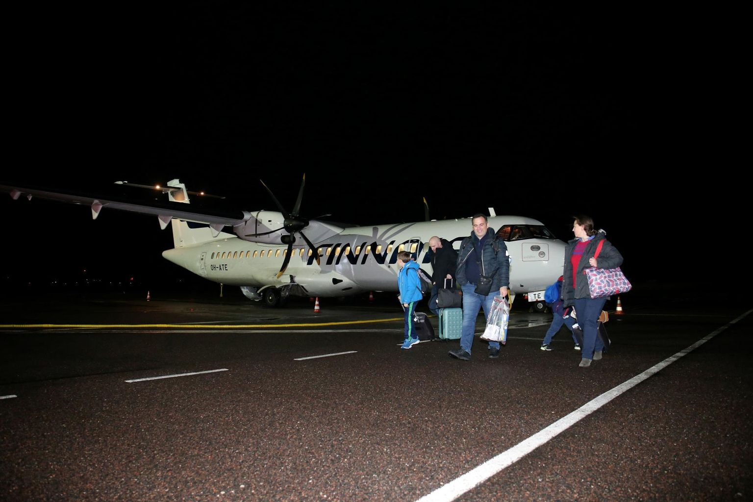 Pildil maandunud Finnairi lennuk Ülenurme lennuväljal eelmise aasta veebruaris. Lennud katkesid märtsis.