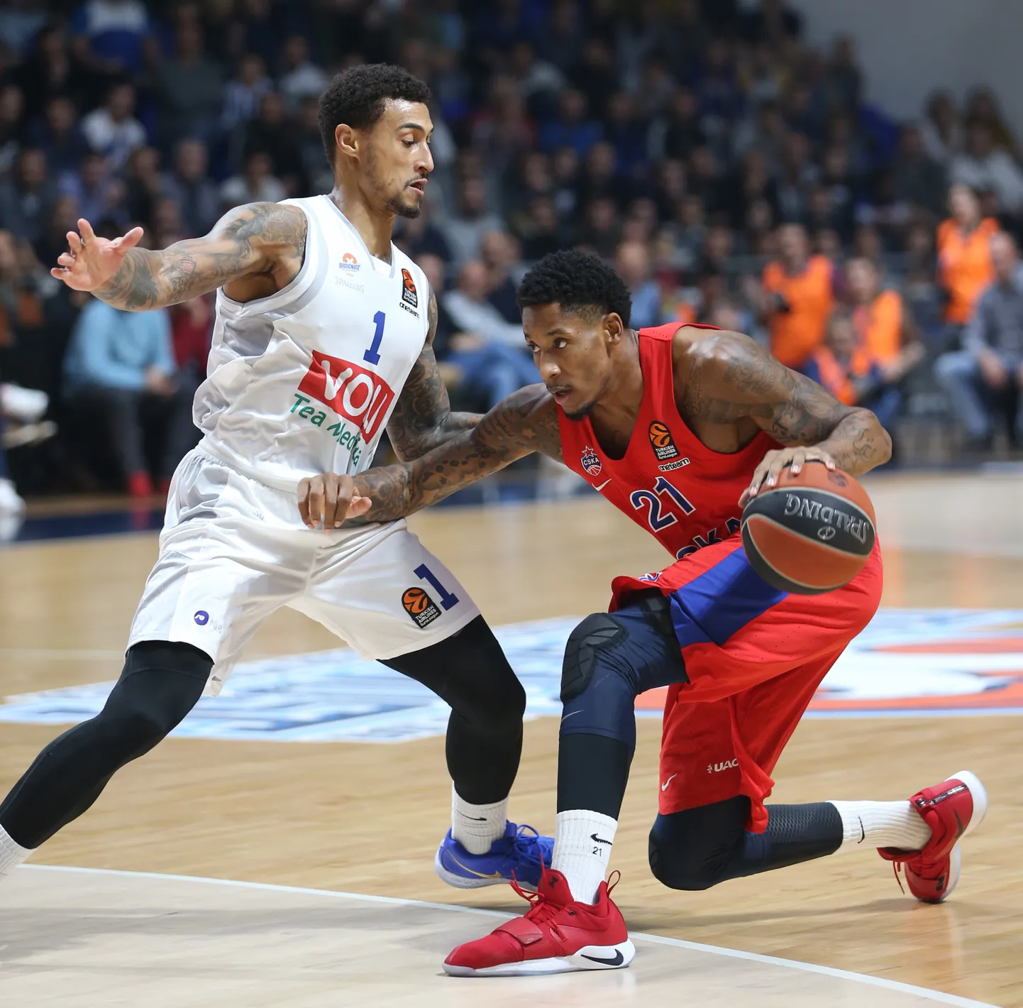 William Clyburn (palliga) ja Edwin Jackson.