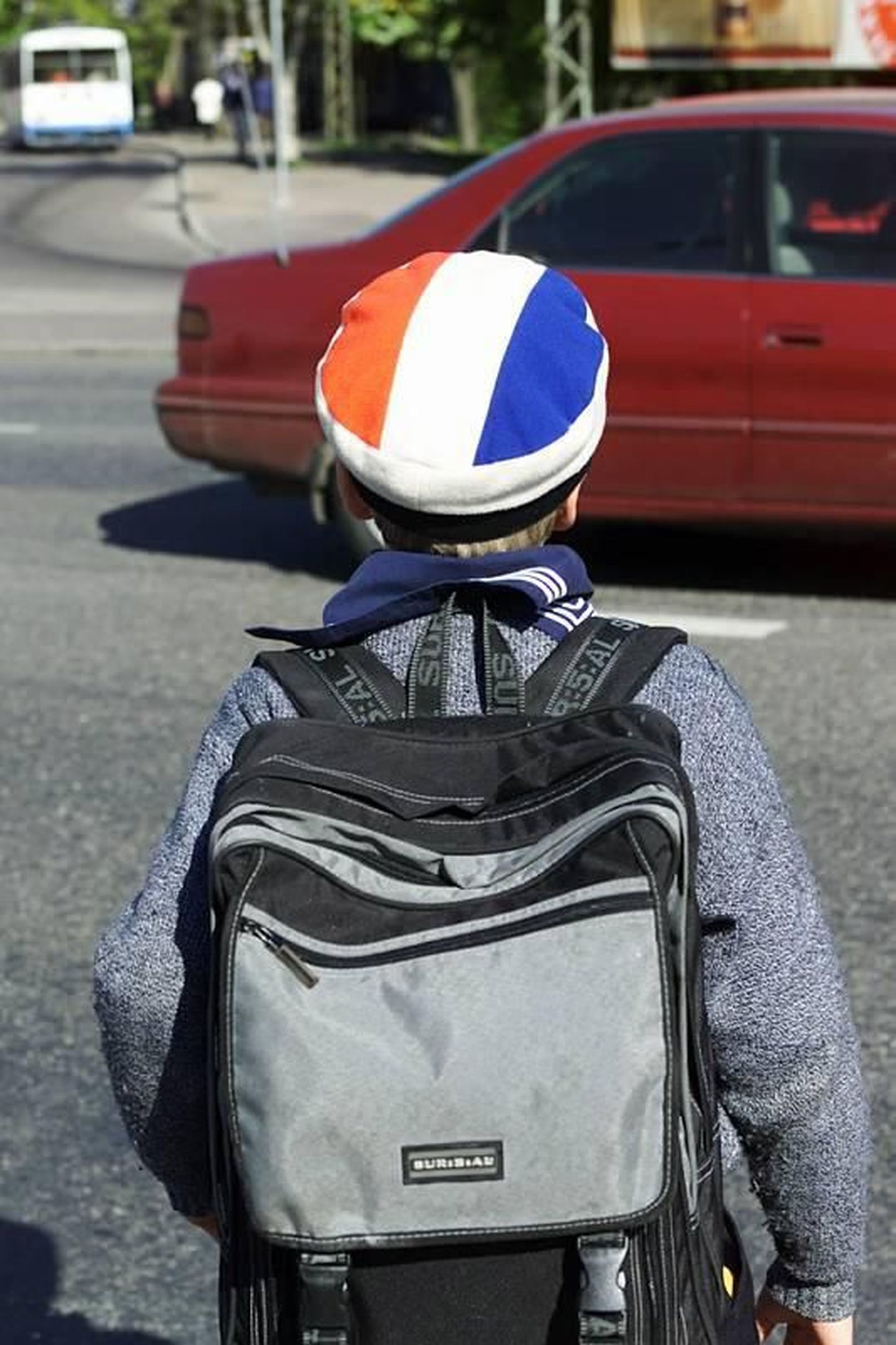 Ученики Французского лицея носят фуражку каждый день
